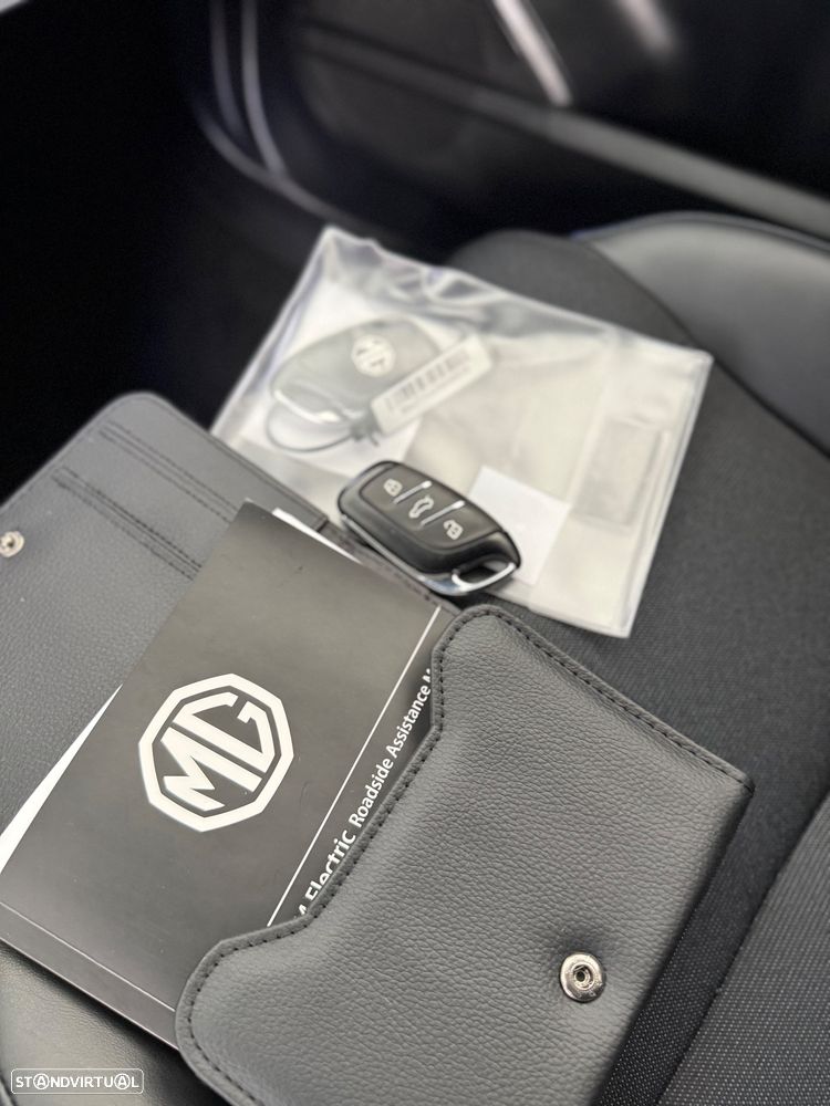 MG MG4 77 kWh Extended Range Luxury - 15