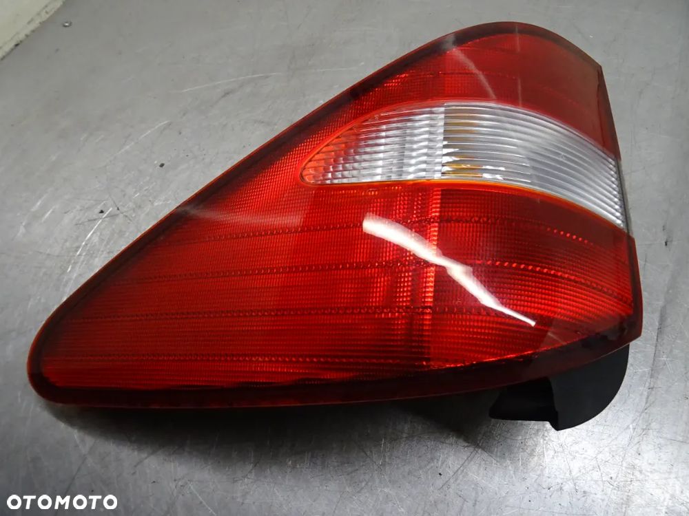 SSANGYONG RODIUS I 04-07 LAMPA PRAWY TYŁ TYLNA - 14