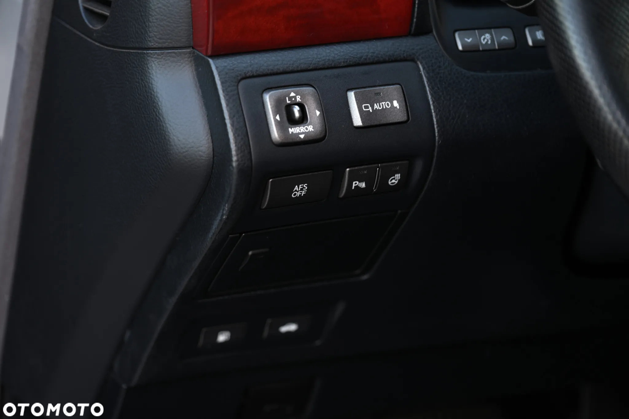Lexus LS 460 Dynamic Line + Impression Line - 25