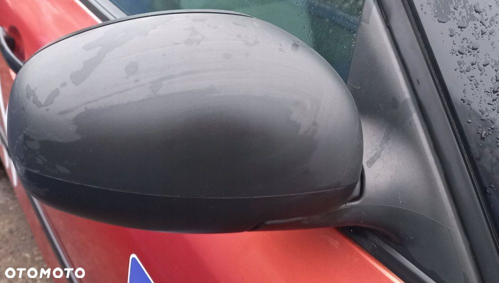 LUSTERKO PRAWE SKODA FABIA II