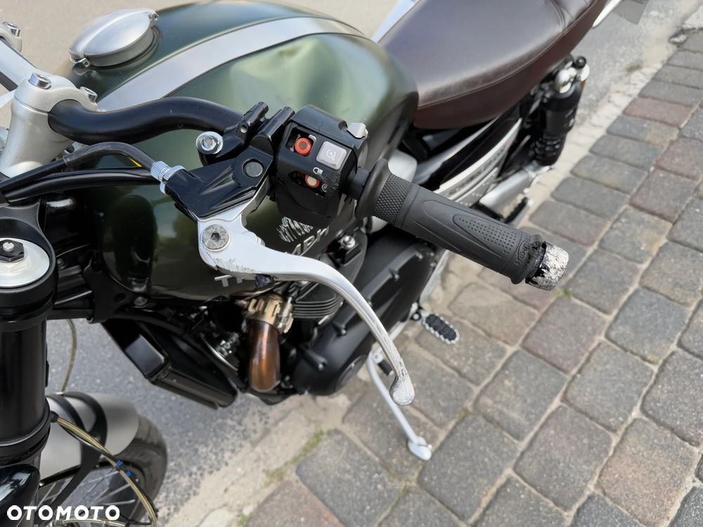 Triumph Scrambler - 18