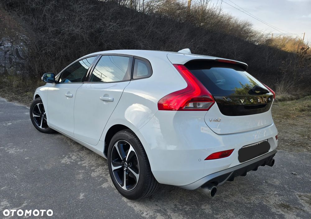 Volvo V40 T2 Momentum - 6