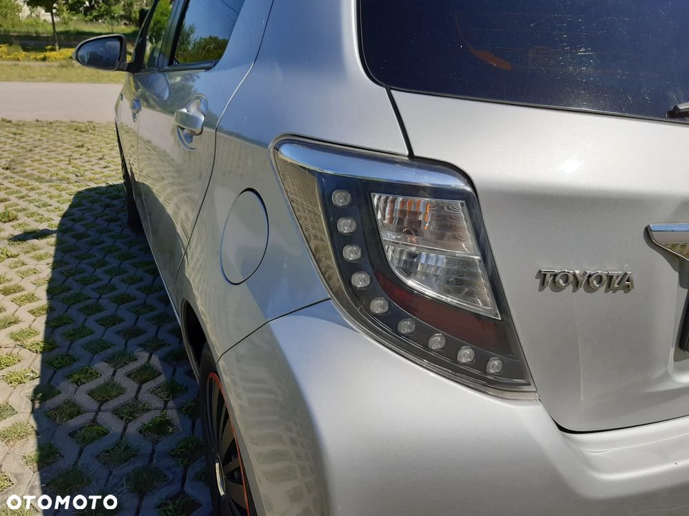 Toyota Yaris 1.5 VVT-i Comfort - 7