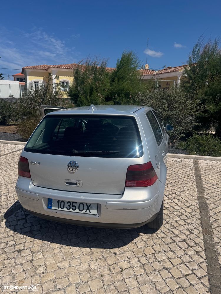 VW Golf - 5