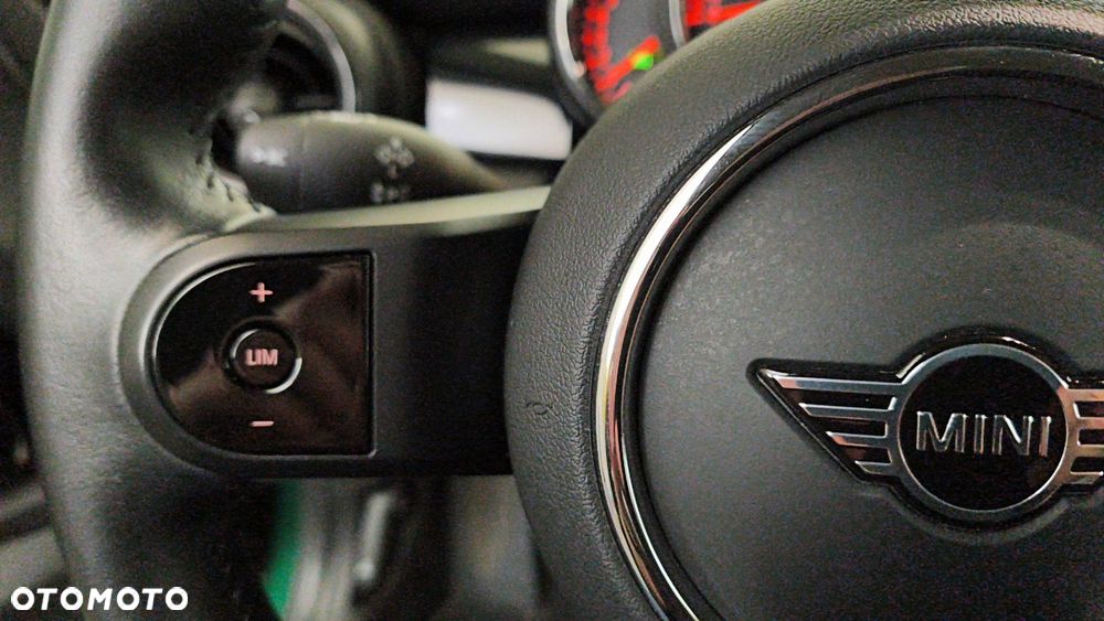 MINI Cooper Classic Trim - 21