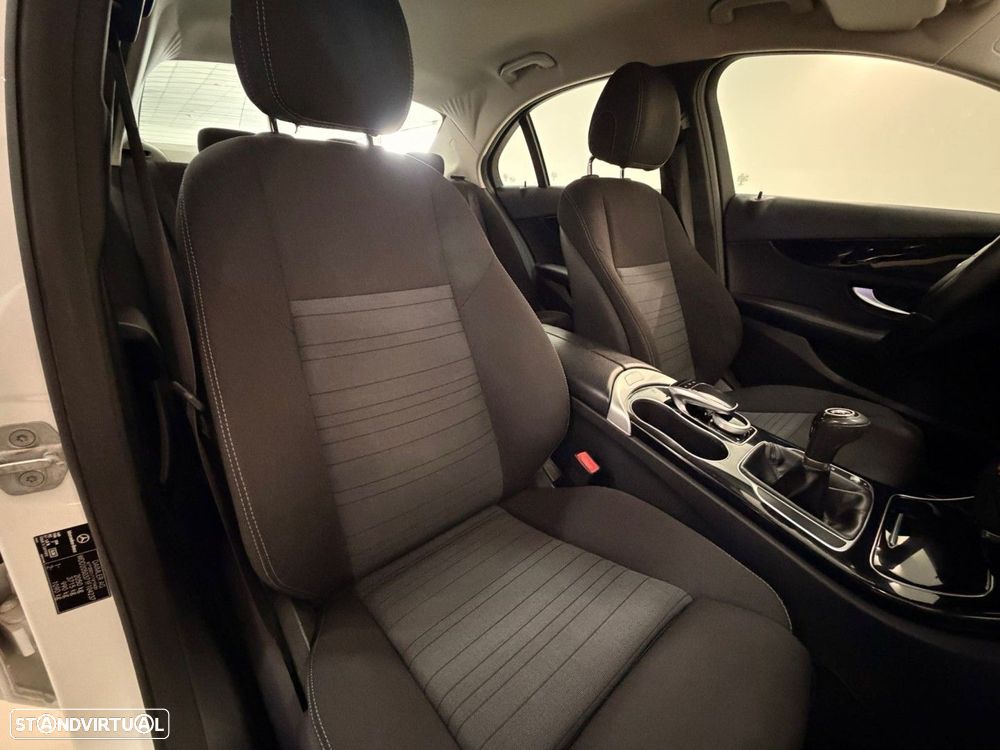 Mercedes-Benz C 200 - 12