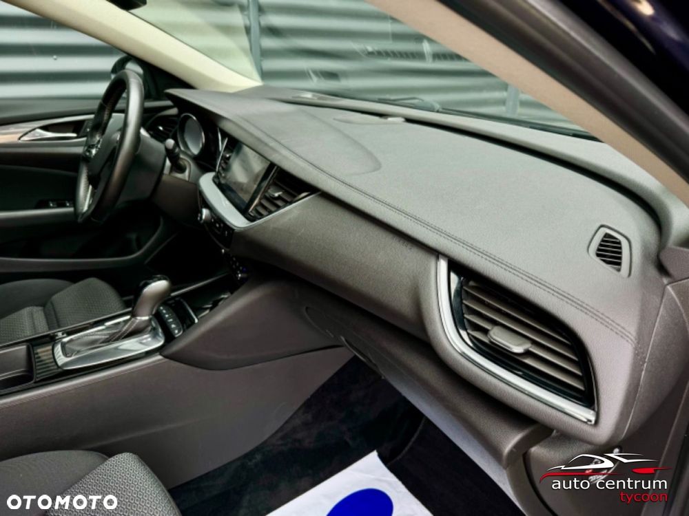 Opel Insignia - 12