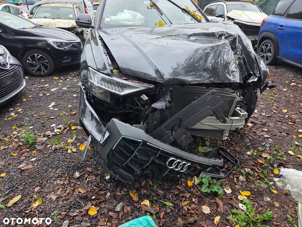 Audi Q8 ver-55-tfsi-e-phev-quattro-tiptronic - 11