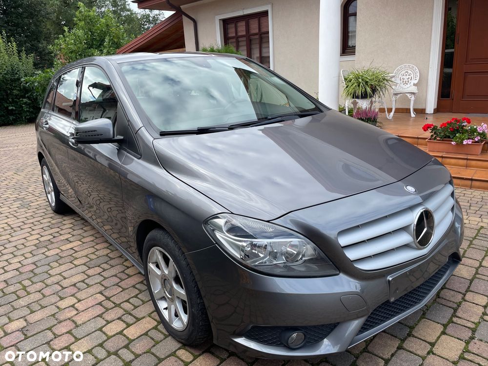 Mercedes-Benz Klasa B 180 d BlueEFFICIENCY Edition - 25