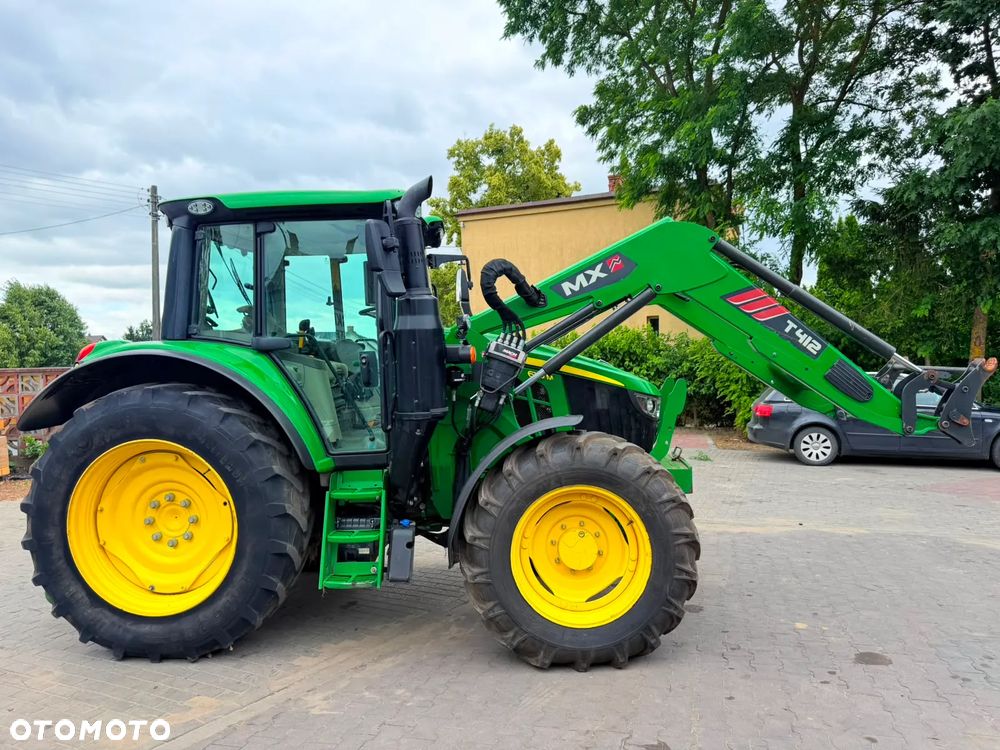 John Deere 6110M - 9