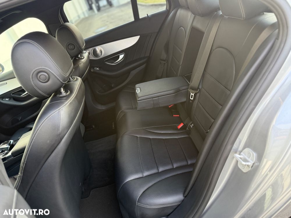 Mercedes-Benz C 220 d 4Matic 7G-TRONIC - 19
