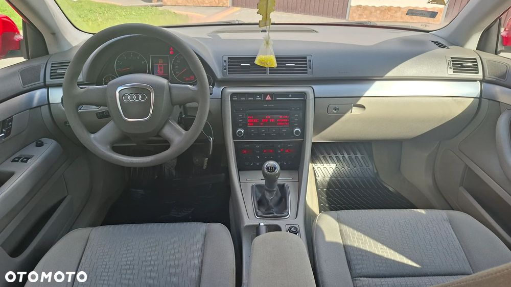 Audi A4 Limousine - 9