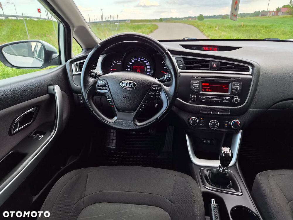 Kia Ceed 1.6 CRDi L - 4