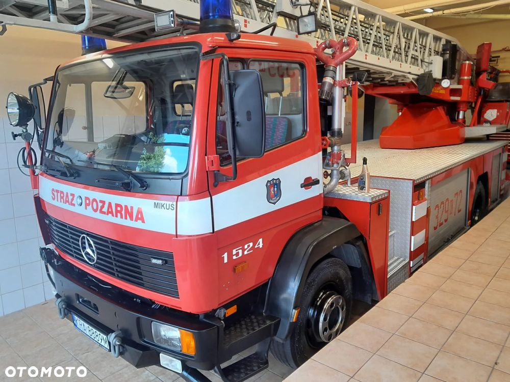 Mercedes-Benz Drabina Straż SD-32, Mercedes 1524 - 1