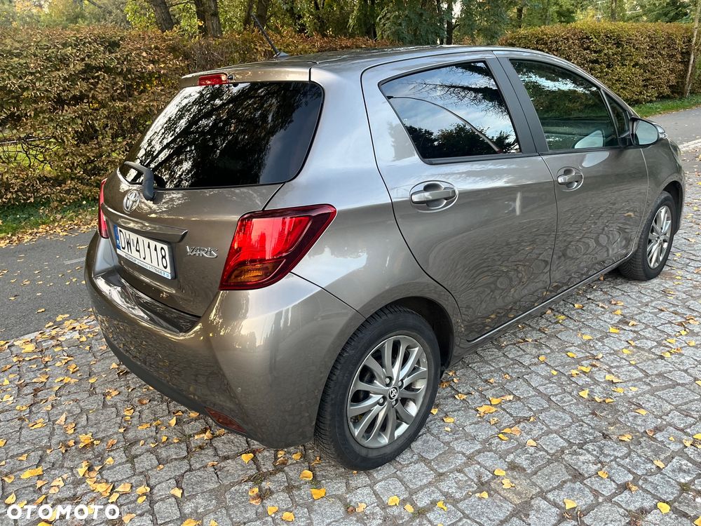 Toyota Yaris - 4