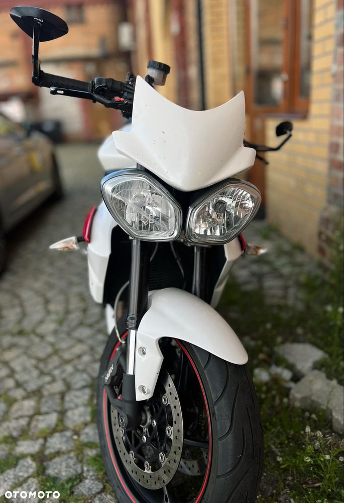 Triumph Street Triple - 2