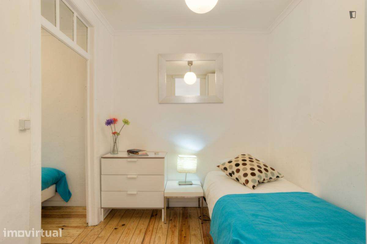 Apartamento com 2 quartos - localizado em Sé Lisbon - Grande imagem: 2/16