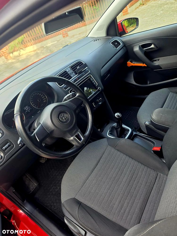 Volkswagen Polo - 11