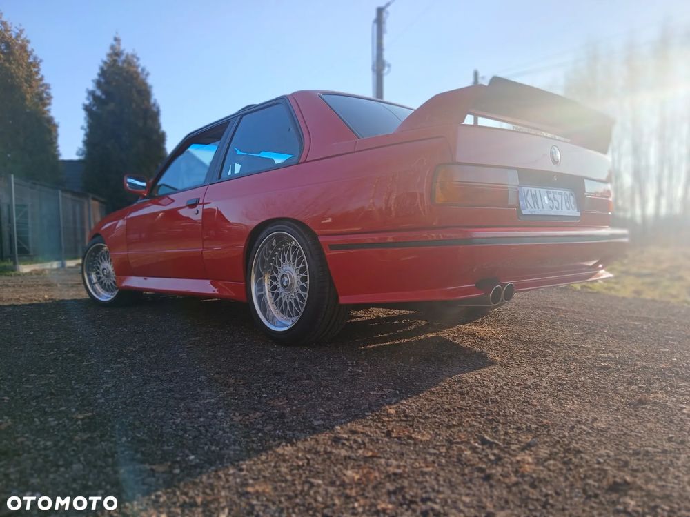BMW M3 Standard - 13