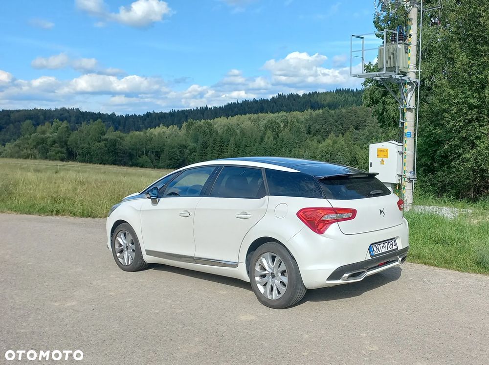 DS Automobiles DS 5 - 5
