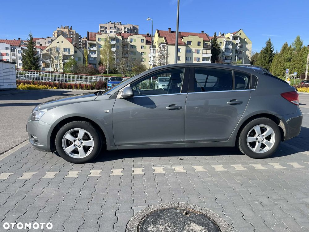 Chevrolet Cruze 1.6 LT - 5