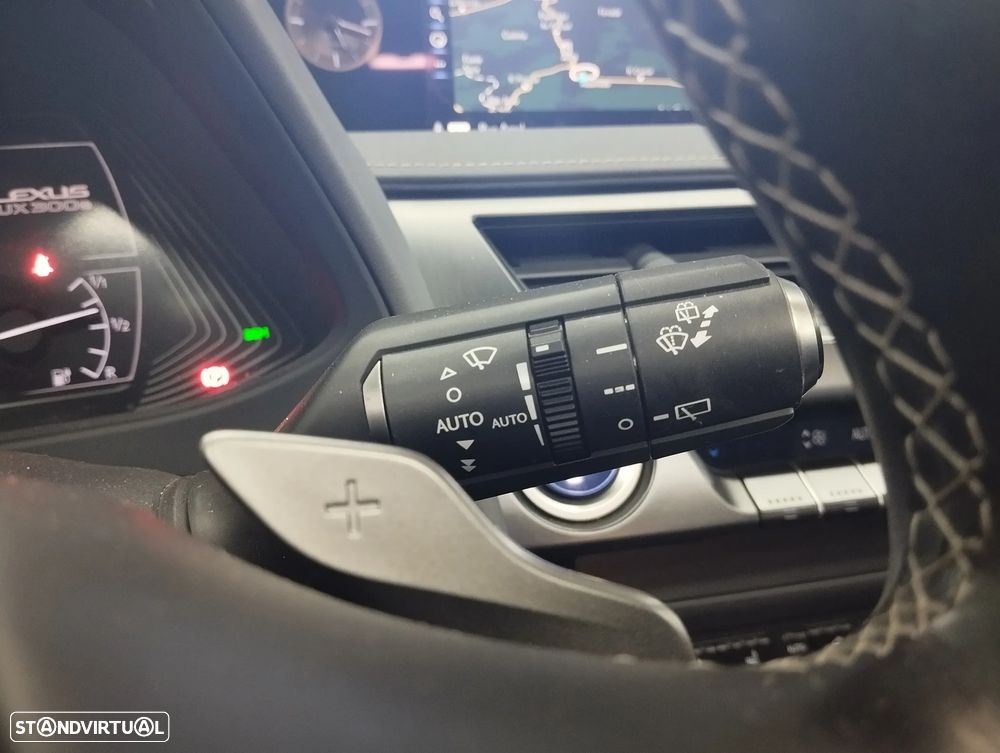 Lexus UX 300e Luxury+TAE+JLL18 - 33