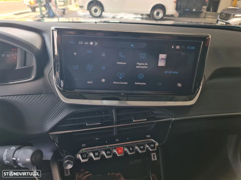 Peugeot 2008 1.2 PureTech Allure Pack - 25