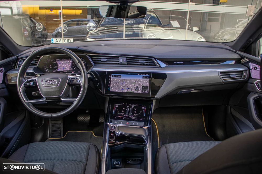 Audi e-tron 55 quattro S line - 13