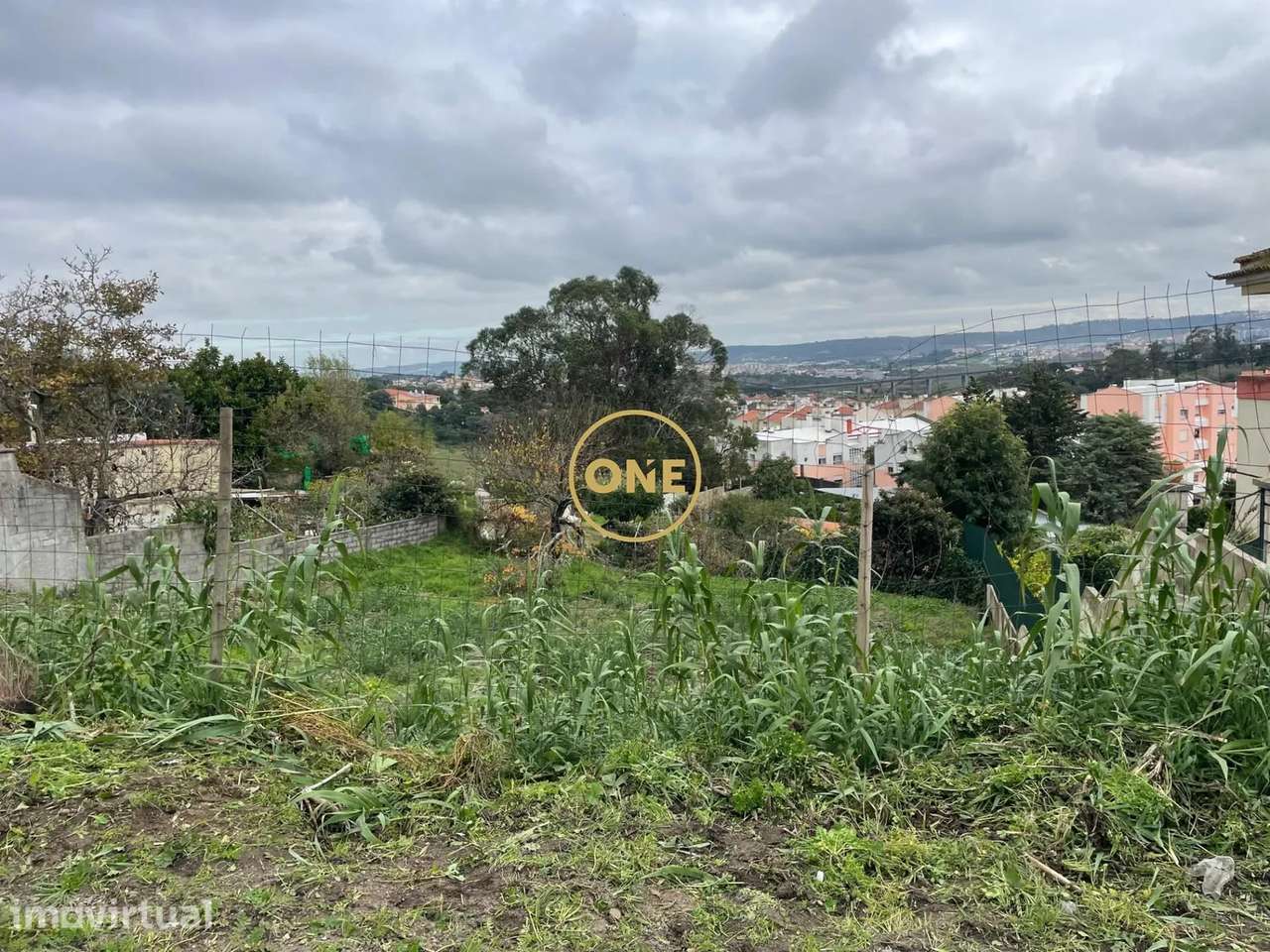 Terreno Urbano de 400m2 para Construção em Guerreiros, Loures - Grande imagem: 5/8