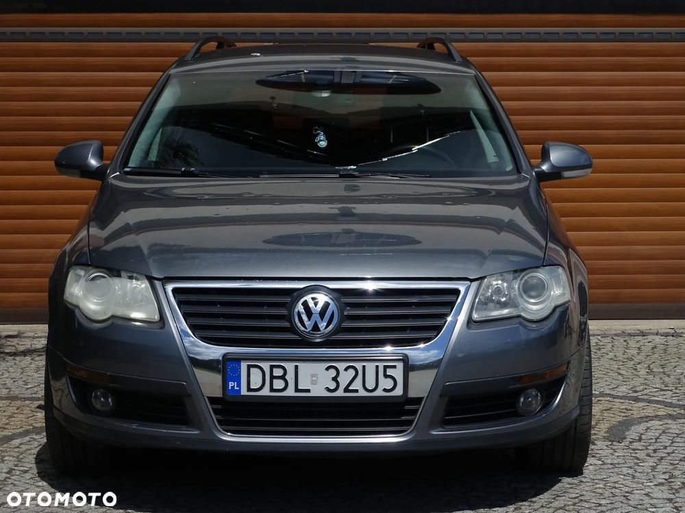 Volkswagen Passat 1.9 TDI Comfortline - 24