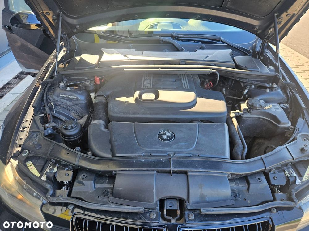 BMW Seria 3 320d DPF - 17