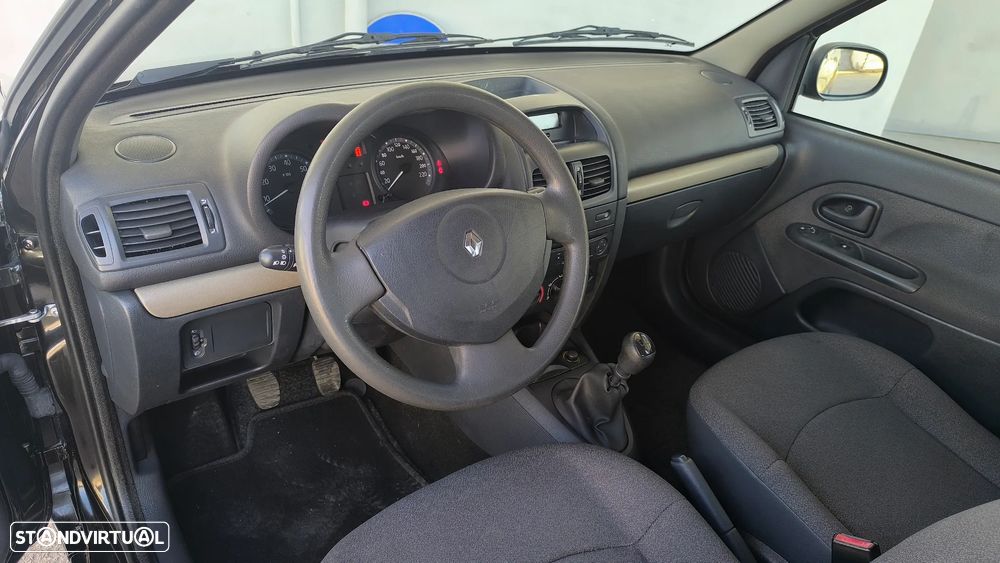 Renault Clio 1.2 16V Pack - 28