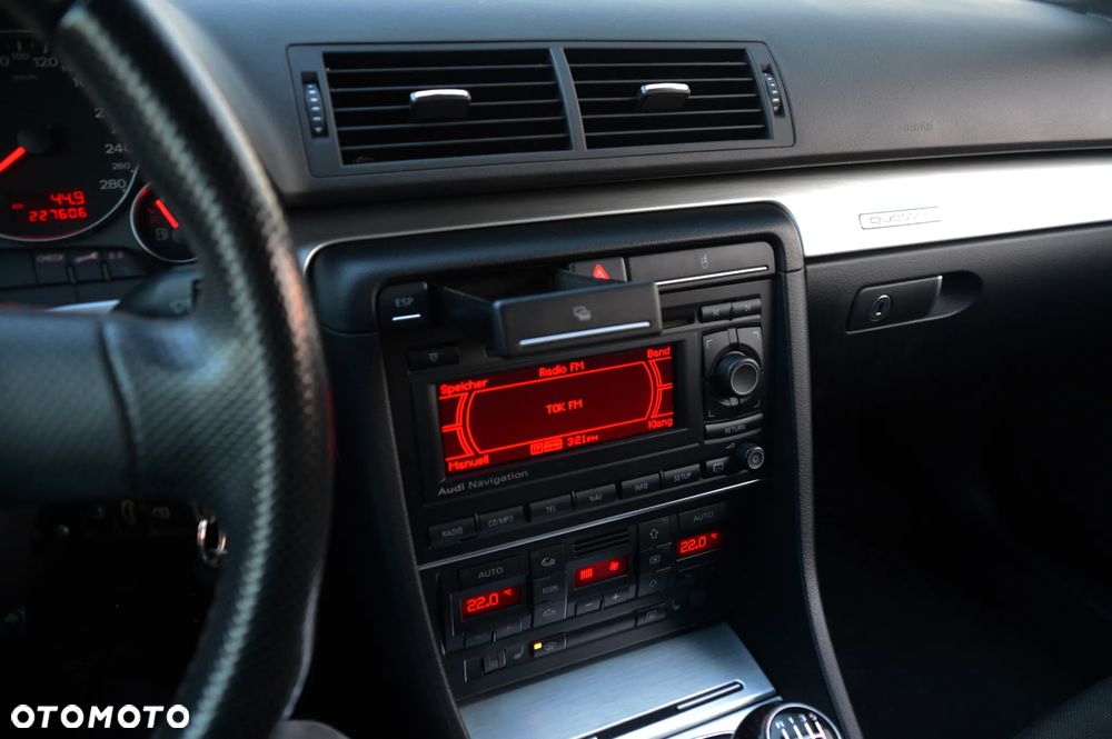 Audi A4 Limousine 2.0 T FSI quattro - 35