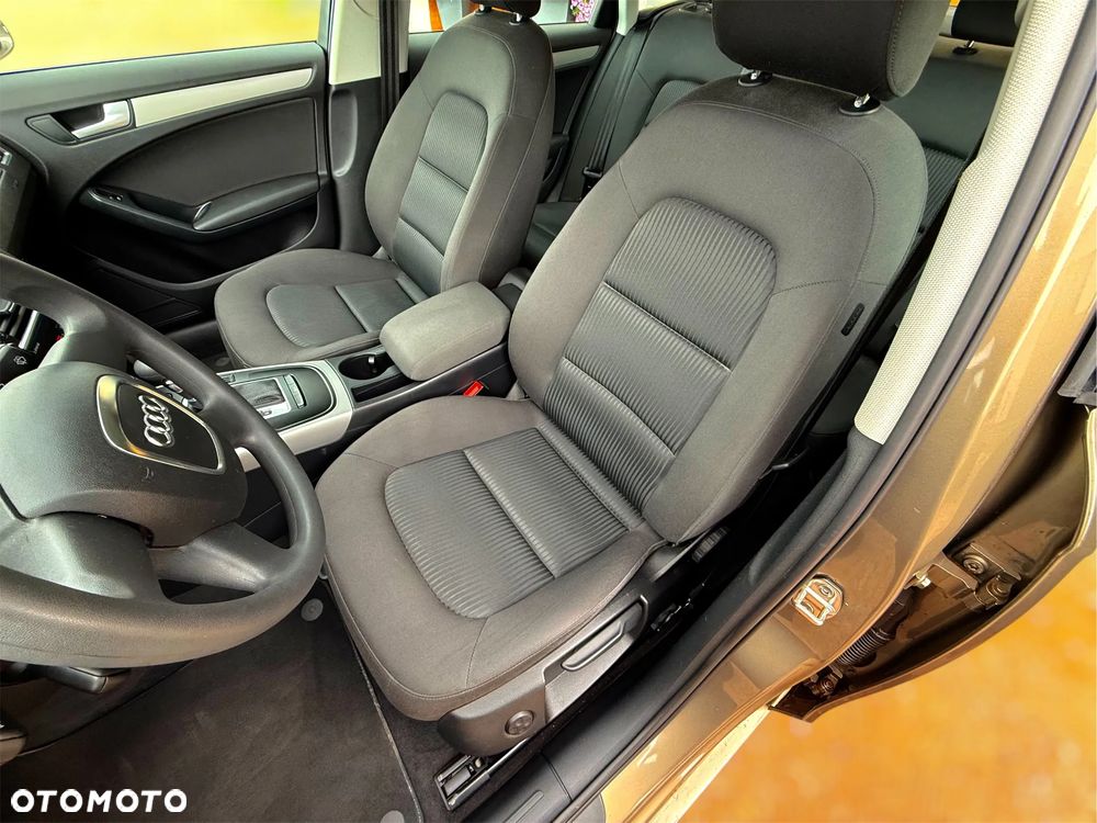 Audi A4 Limousine - 9