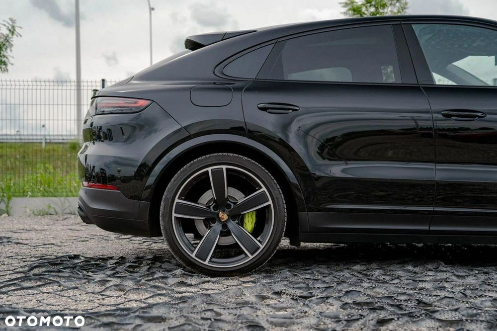 Porsche Cayenne - 8