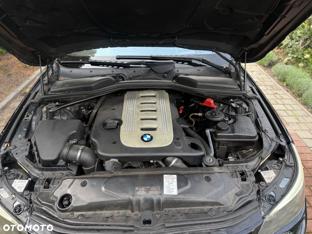 BMW Seria 5 535d - 23