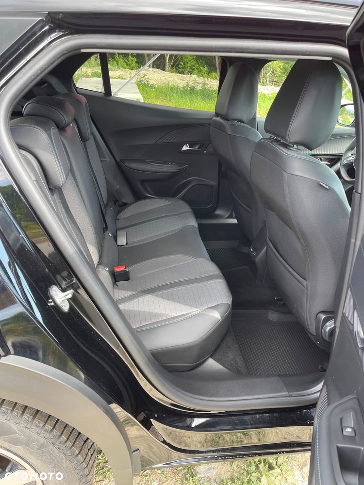 Peugeot 2008 PureTech 130 Active - 12