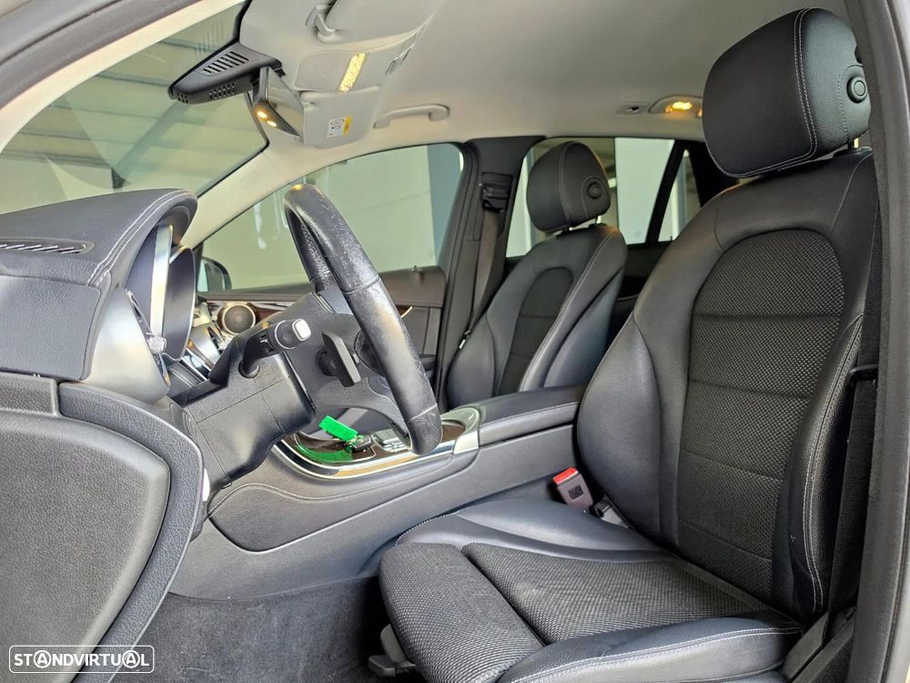 Mercedes-Benz GLC 300 e 4Matic - 19