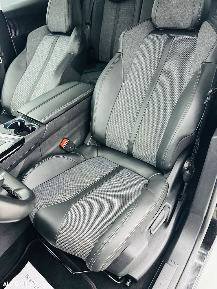 Peugeot 3008 PureTech 130 Stop & Start GPF Allure - 19