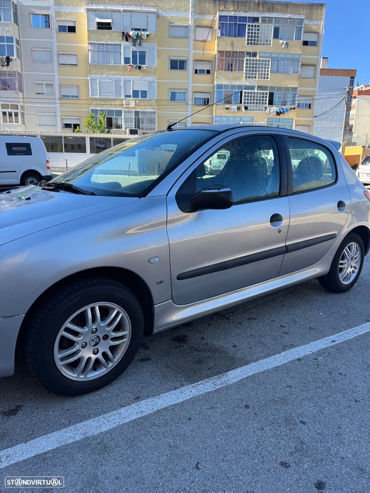 Peugeot 206 - 2
