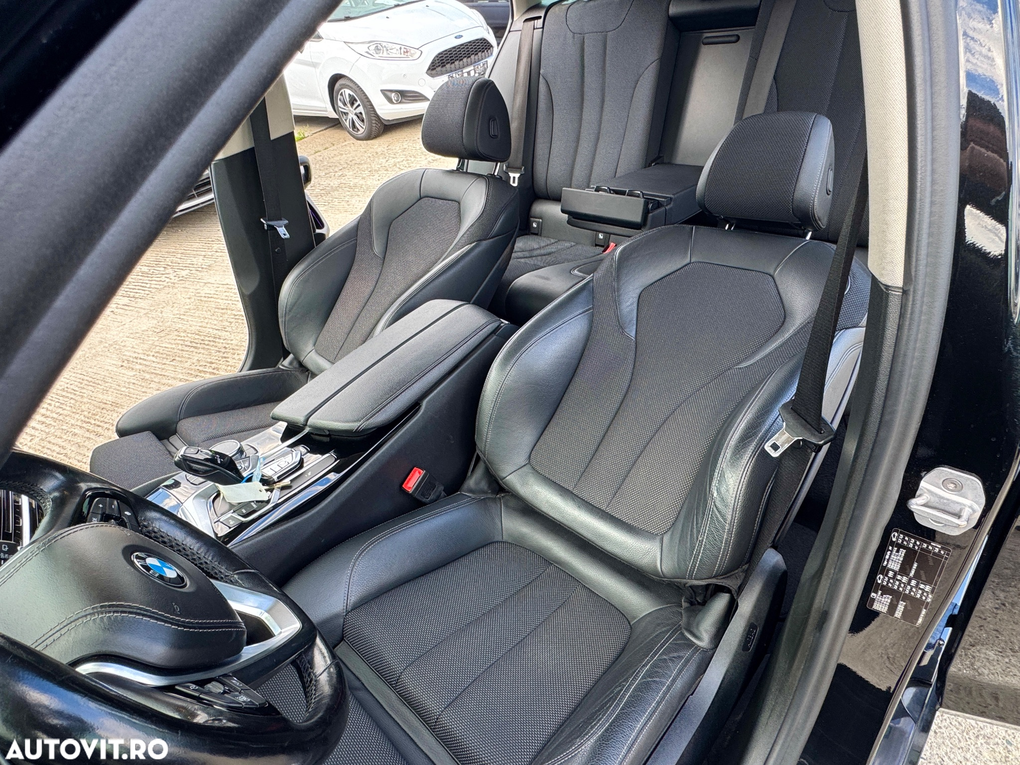 BMW Seria 5 520d Touring Aut. Sport Line - 28