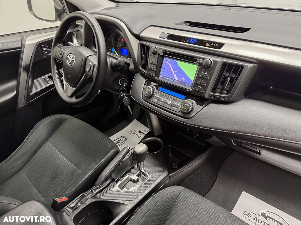 Toyota RAV4 2.2 D-4D 4x4 Automatik Life - 15