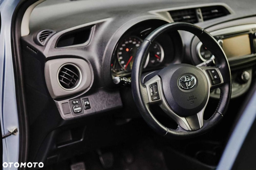 Toyota Yaris - 7