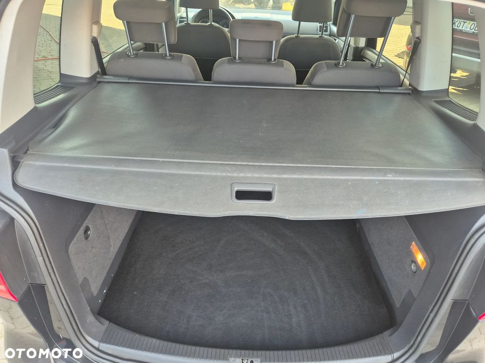 Volkswagen Touran 1.6 TDI DPF Comfortline - 10