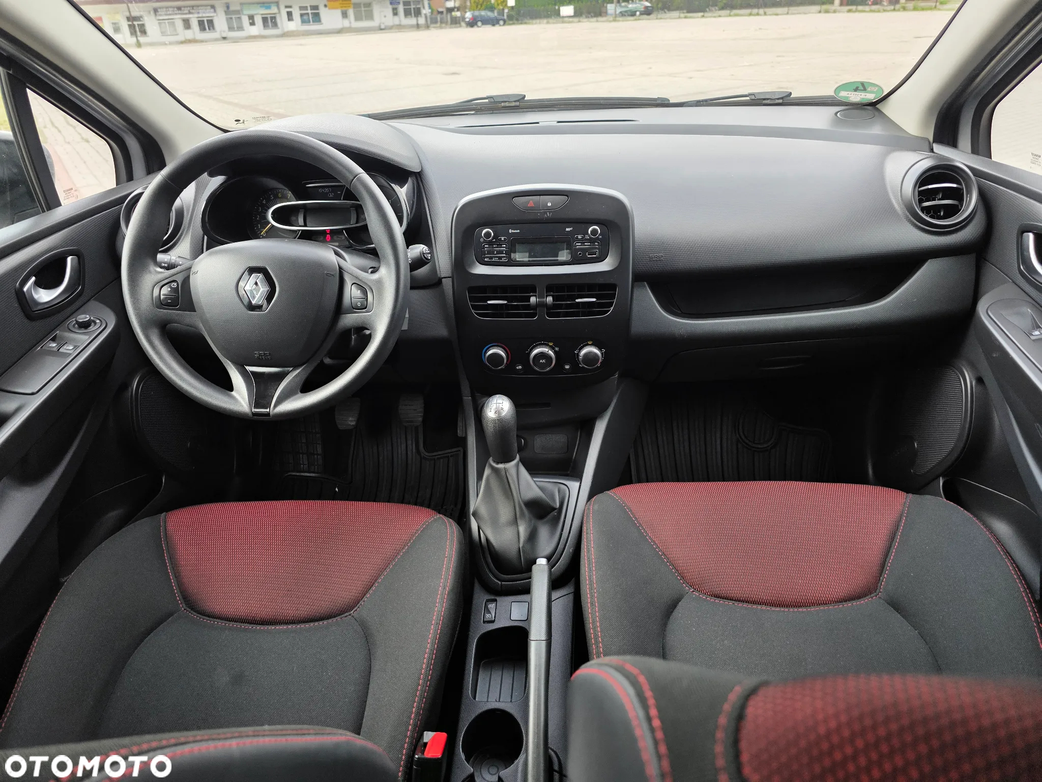 Renault Clio 1.2 16V 75 Expression - 20