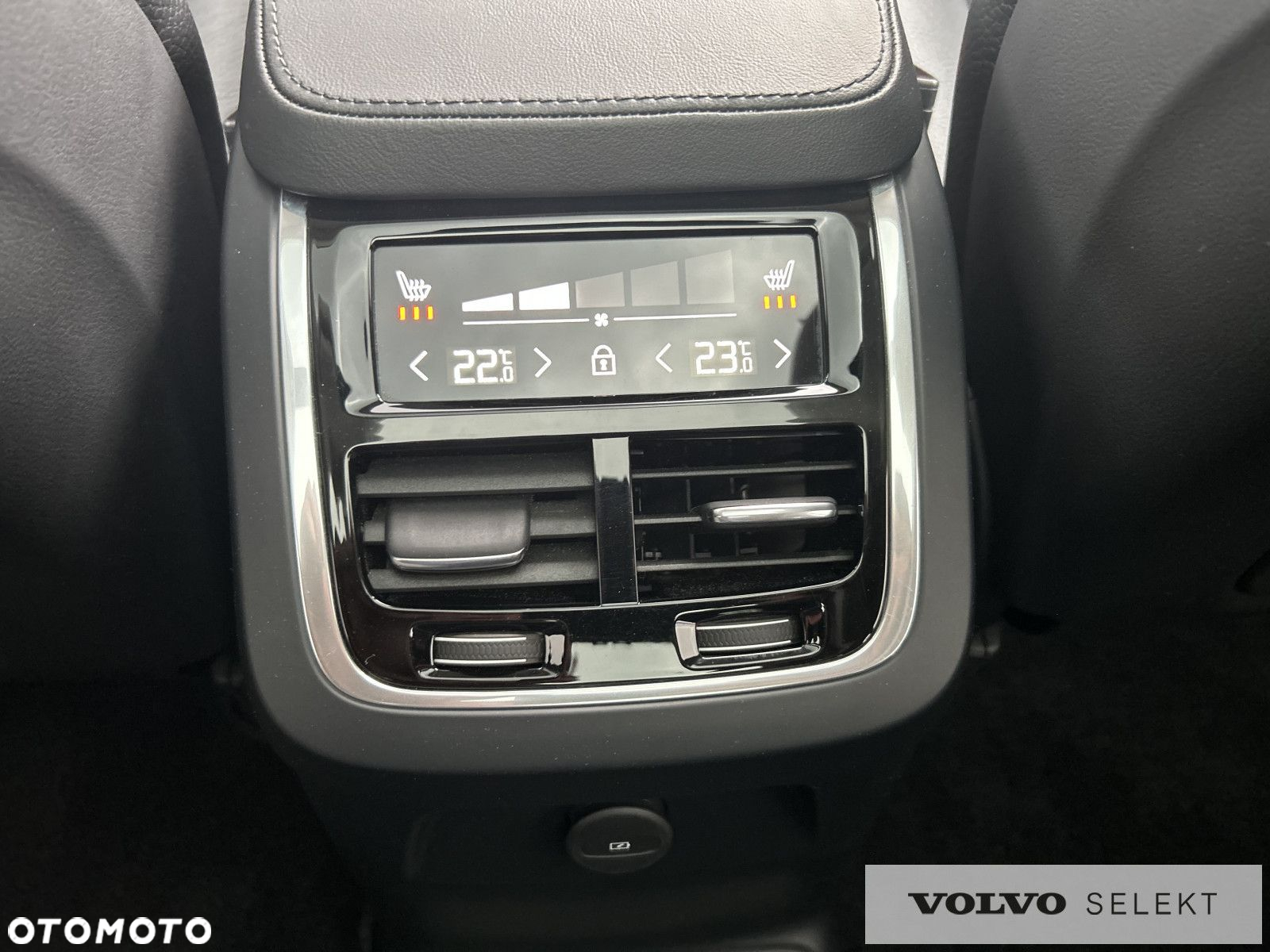 Volvo XC 90 - 31