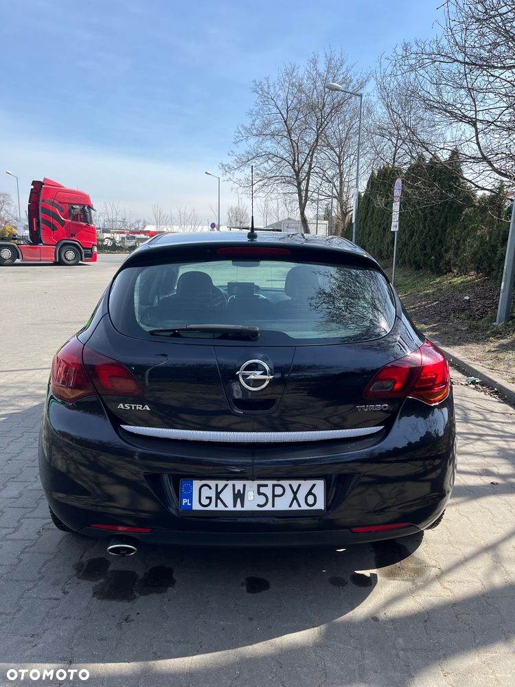 Opel Astra 1.6 T Enjoy - 4