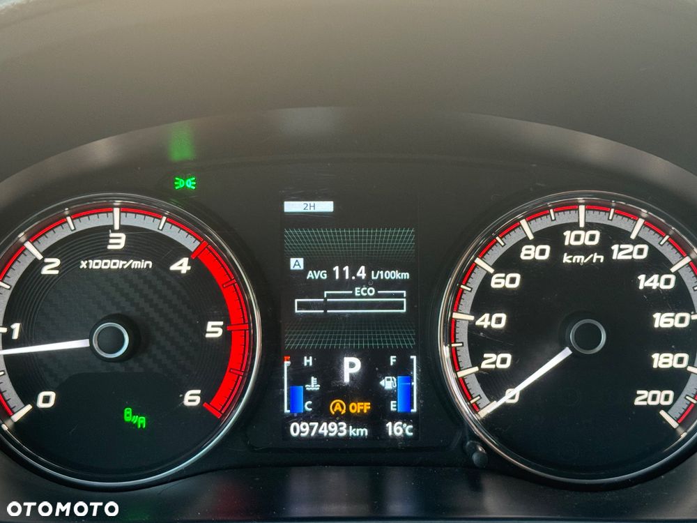 Mitsubishi L200 2.2 d DC Instyle Plus - 26