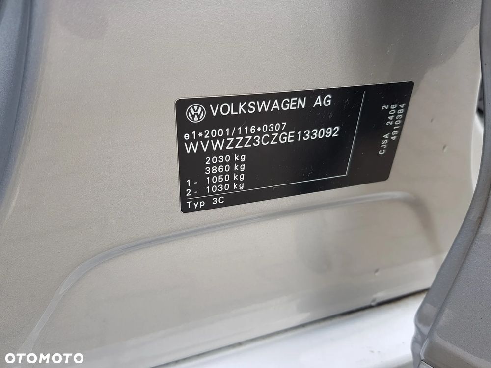 Volkswagen Passat 1.8 TSI BMT Comfortline DSG - 36