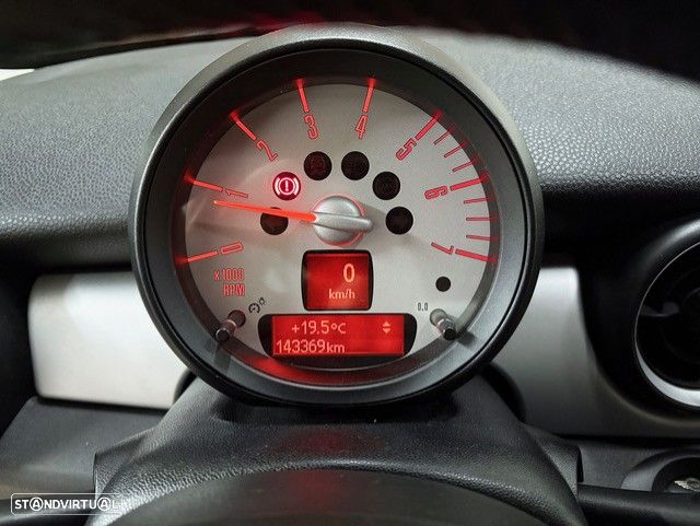 MINI 3 Portas One D - 10